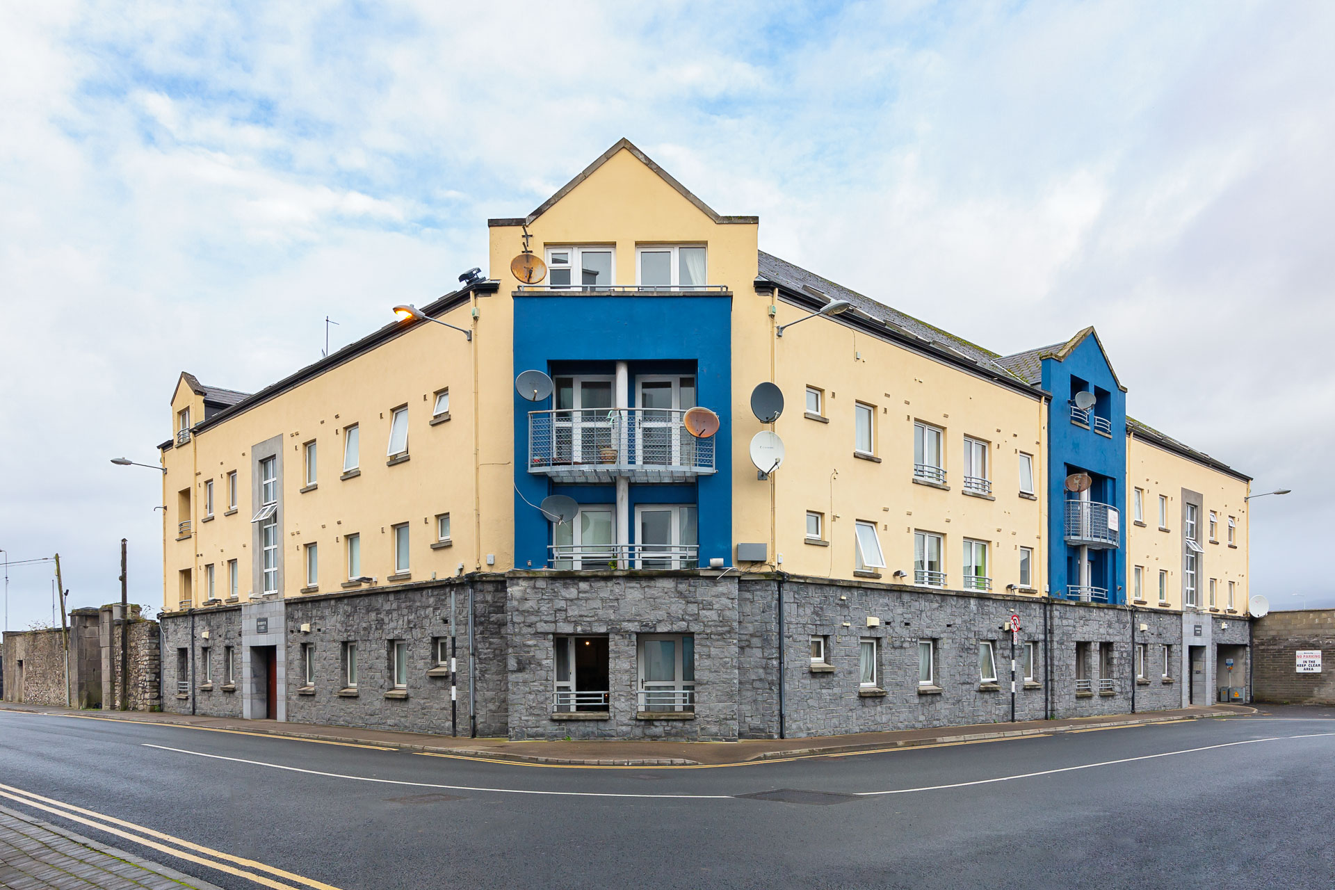 Apartment 403 Harbour Court, Lower Quay Street, Sligo, Co. Sligo, F91 RF84, Ireland