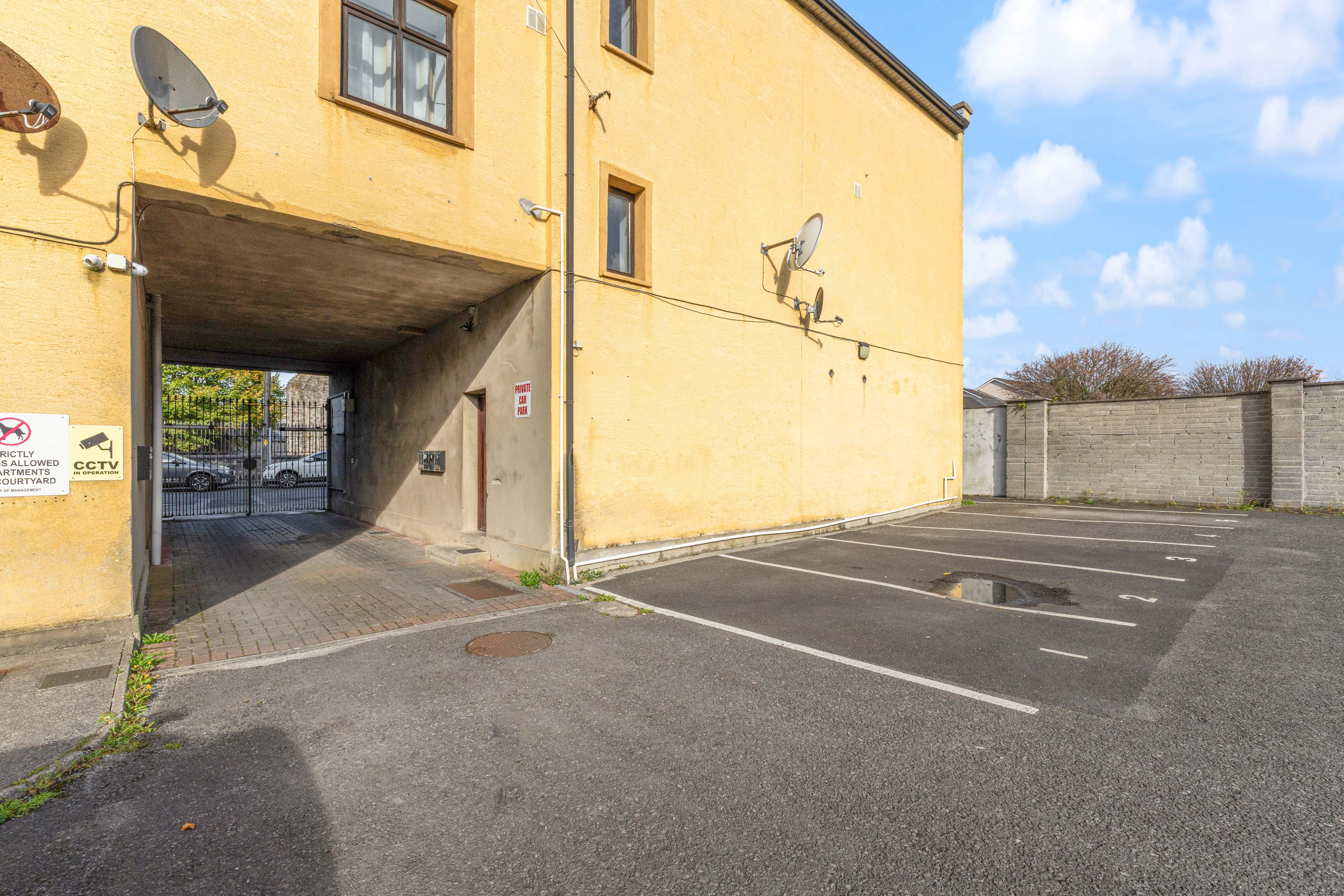 Apartment 11, The Cloisters, Abbey Street, Sligo, Co. Sligo, F91 HH34, Ireland