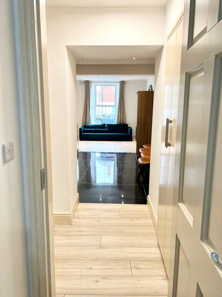 Apartment 1, 20 Upper George’s Street, , Wexford, Co. Wexford Apartment 1, 20 Upper George’s Street, , Wexford, Co. Wexford
