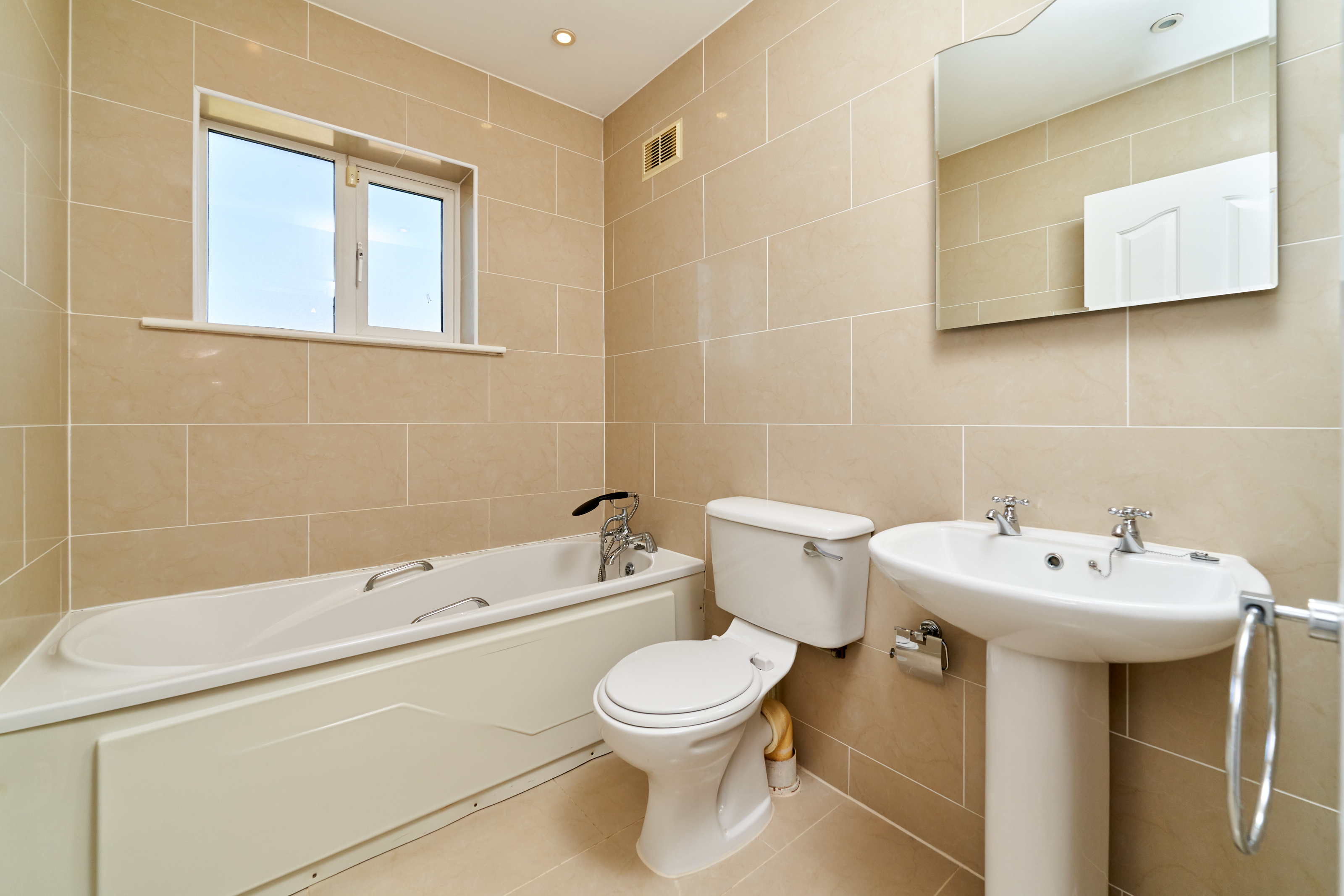 34 Newcastle Woods Square, Enfield, Co. Meath, A83 TP46 34 Newcastle Woods Square, Enfield, Co. Meath, A83 TP46