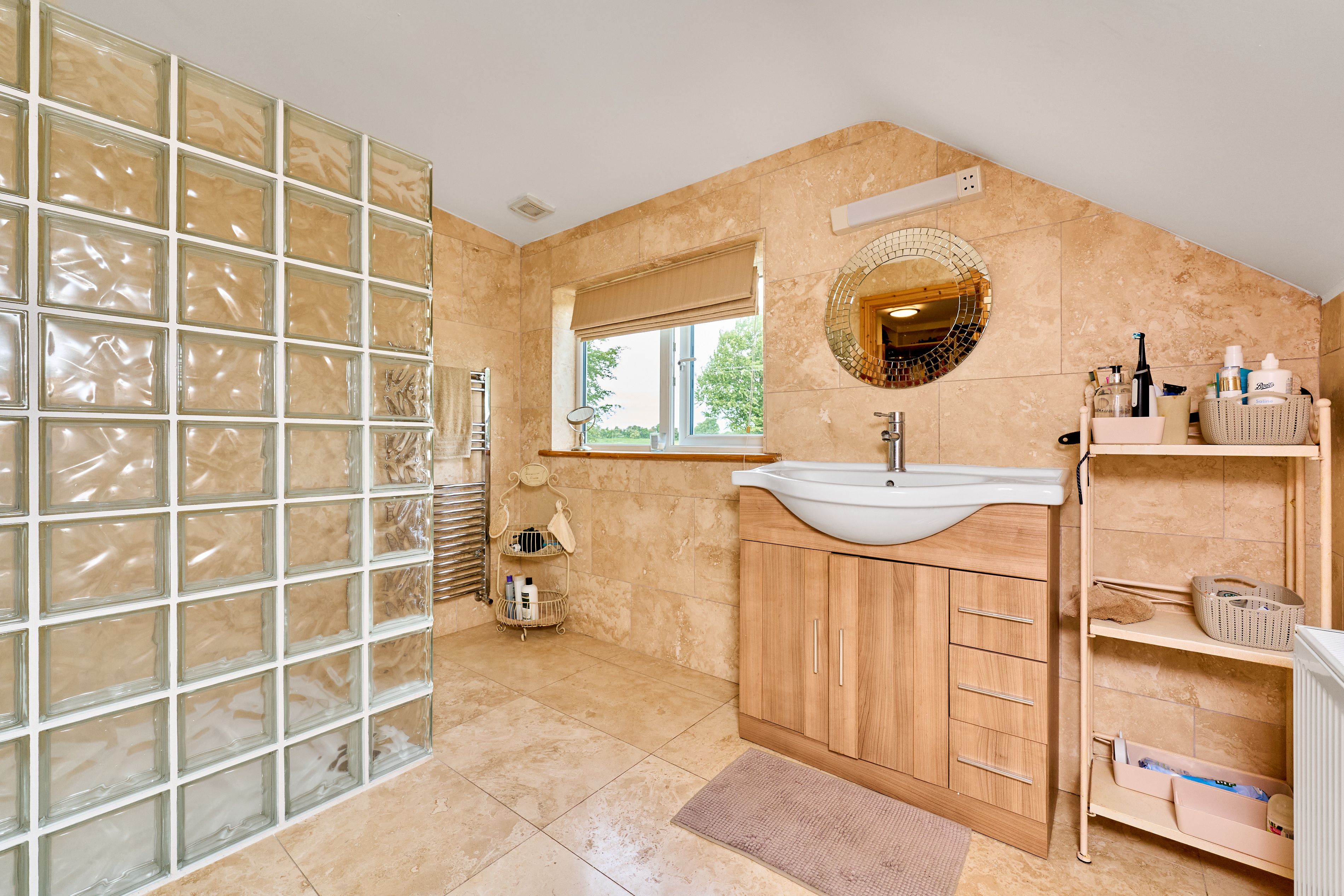 Meadow Cottage, Ticroghan, Clonard, Co. Meath, A83 AV20 Meadow Cottage, Ticroghan, Clonard, Co. Meath, A83 AV20