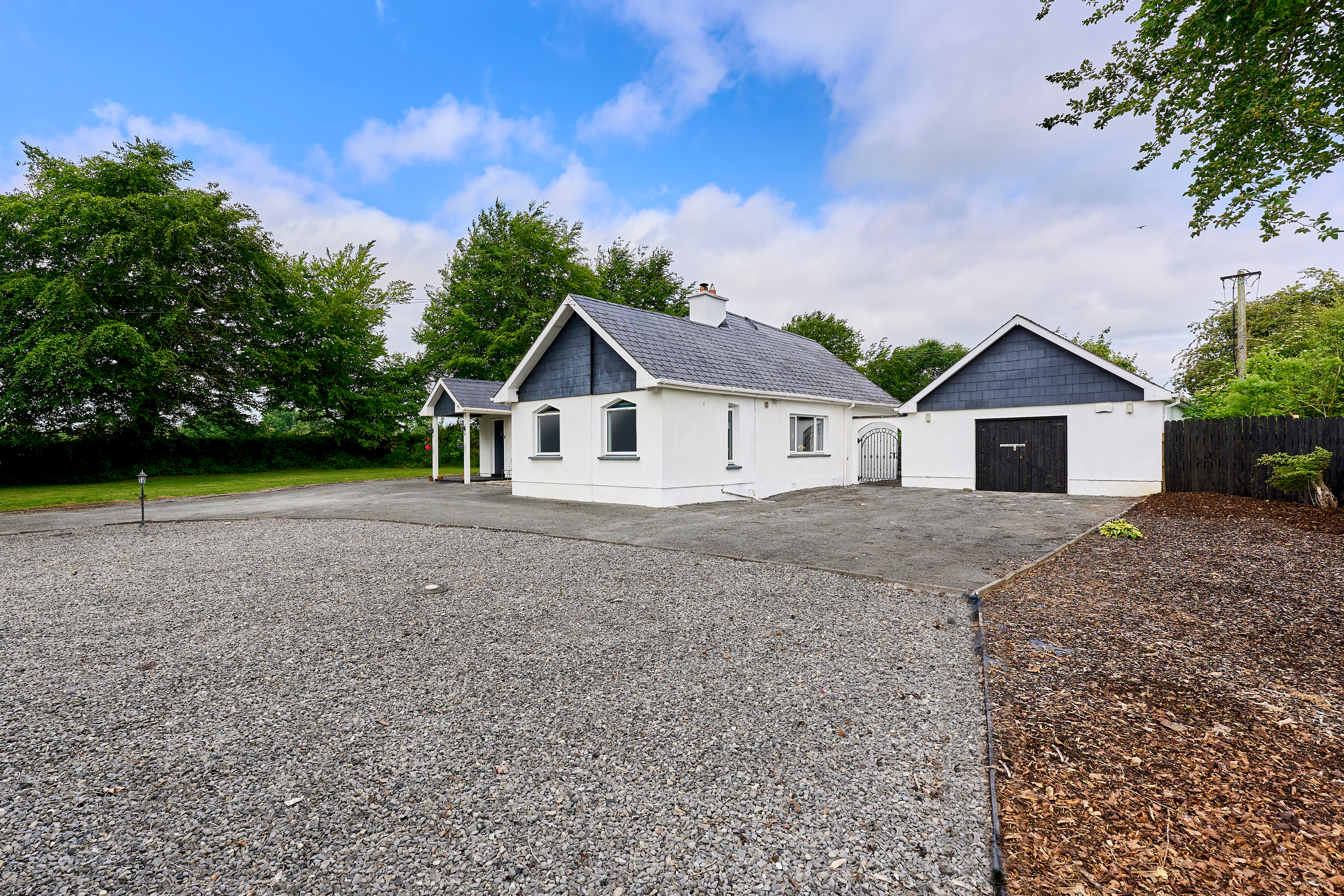 Meadow Cottage, Ticroghan, Clonard, Co. Meath, A83 AV20 Meadow Cottage, Ticroghan, Clonard, Co. Meath, A83 AV20
