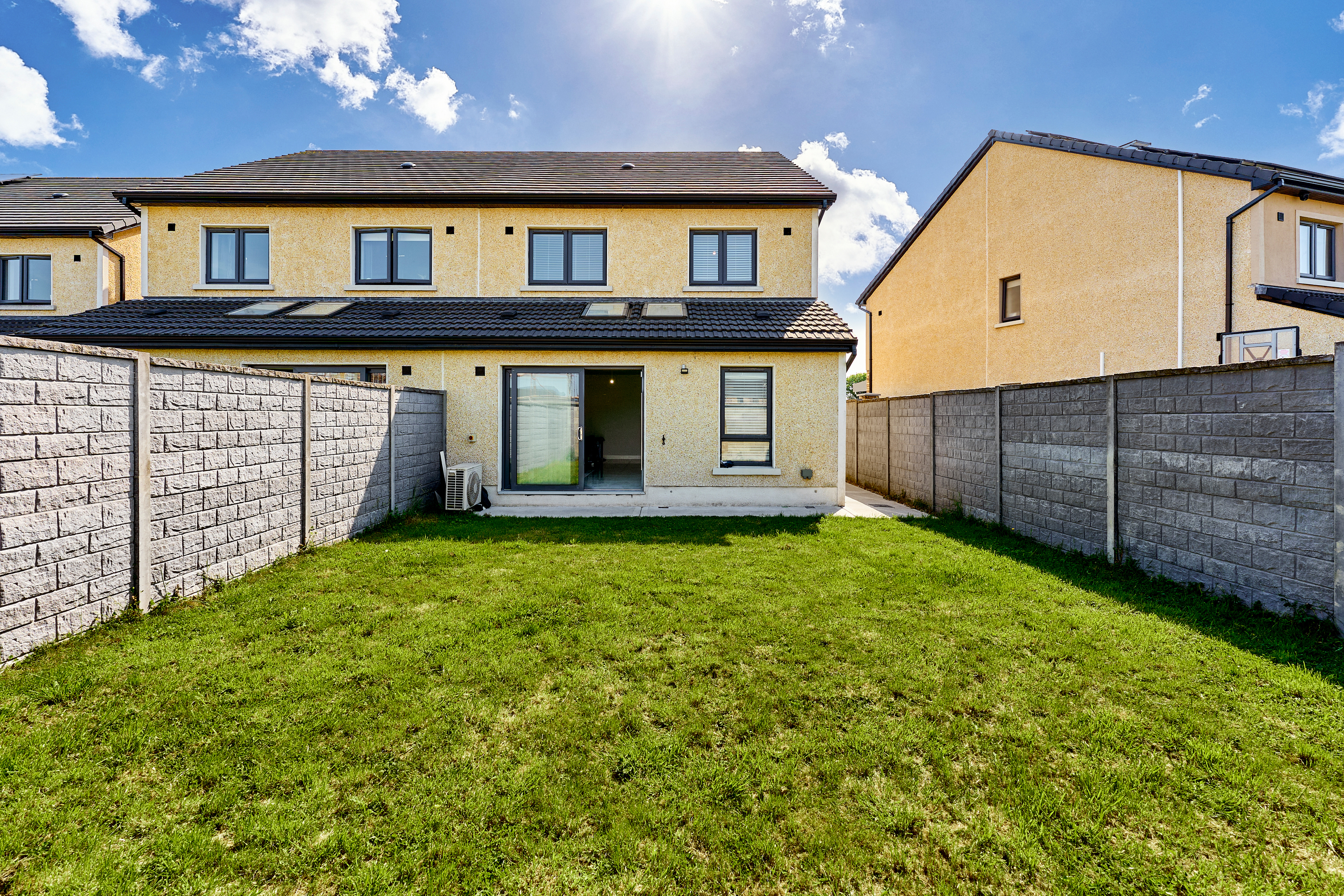 42 The Avenue, Royal Oaks, Enfield, Co. Meath, A83 XV82
