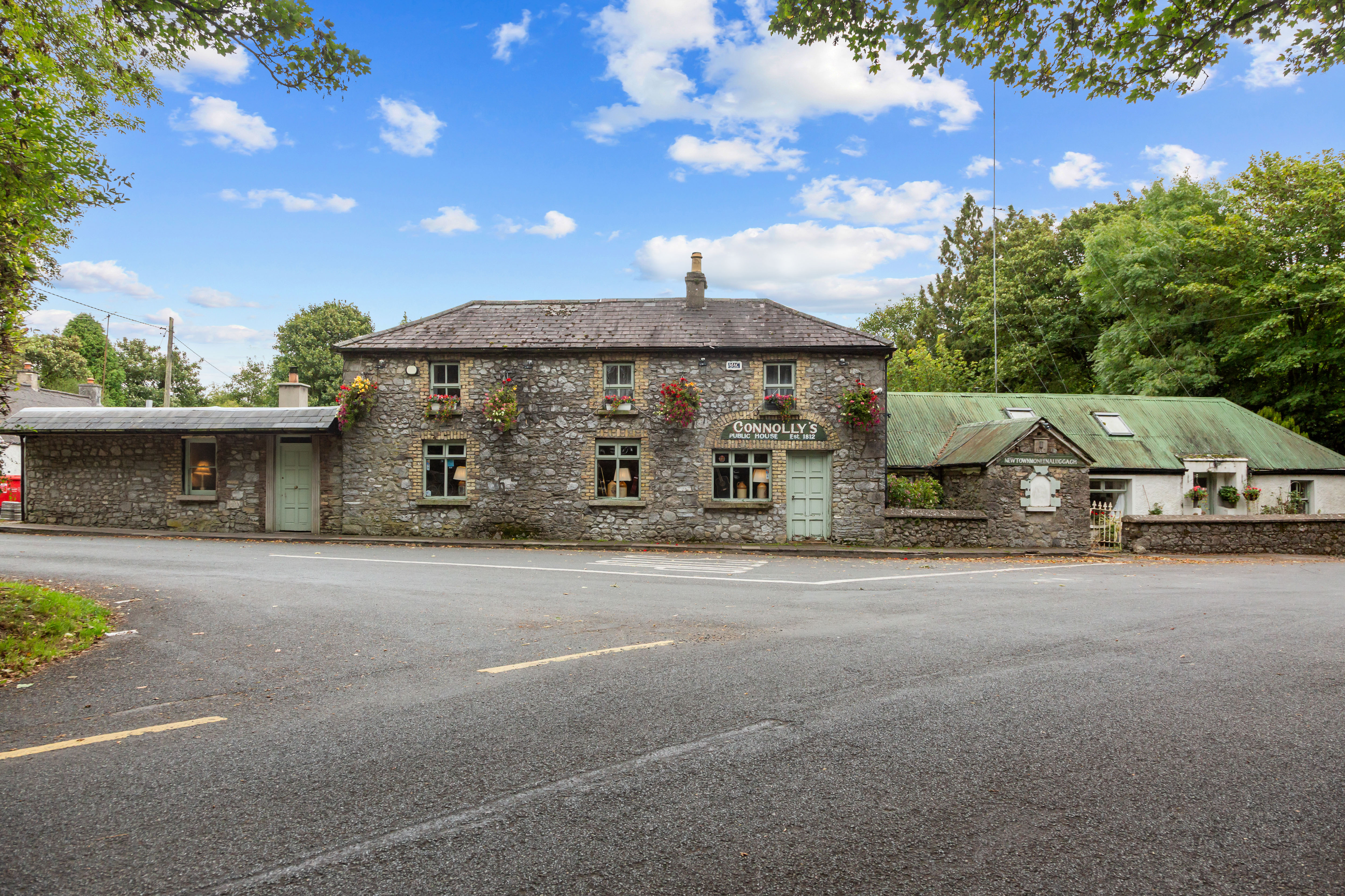 Connolly’s Pub, Newtownmoneenluggagh, Donadea, Co. Kildare, W91 TR94 Connolly’s Pub, Newtownmoneenluggagh, Donadea, Co. Kildare, W91 TR94