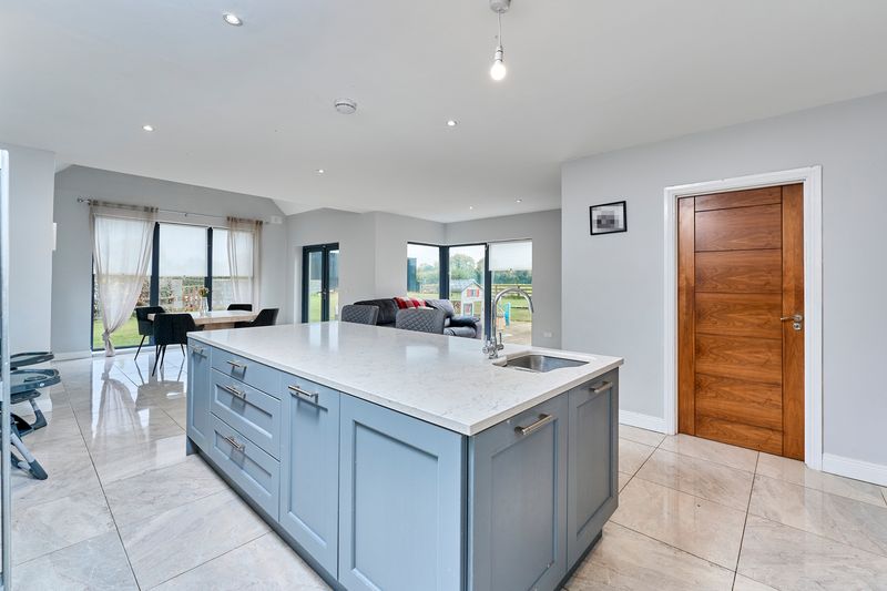 Longridge, Carbury, Co. Kildare, W91 YXE1 Longridge, Carbury, Co. Kildare, W91 YXE1