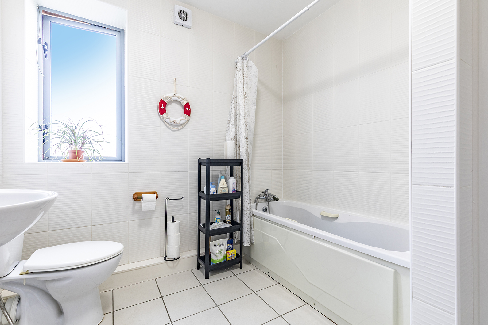 Apartment 5, 43 Main Street, Clongriffin, Dublin 13, Co. Dublin Apartment 5, 43 Main Street, Clongriffin, Dublin 13, Co. Dublin