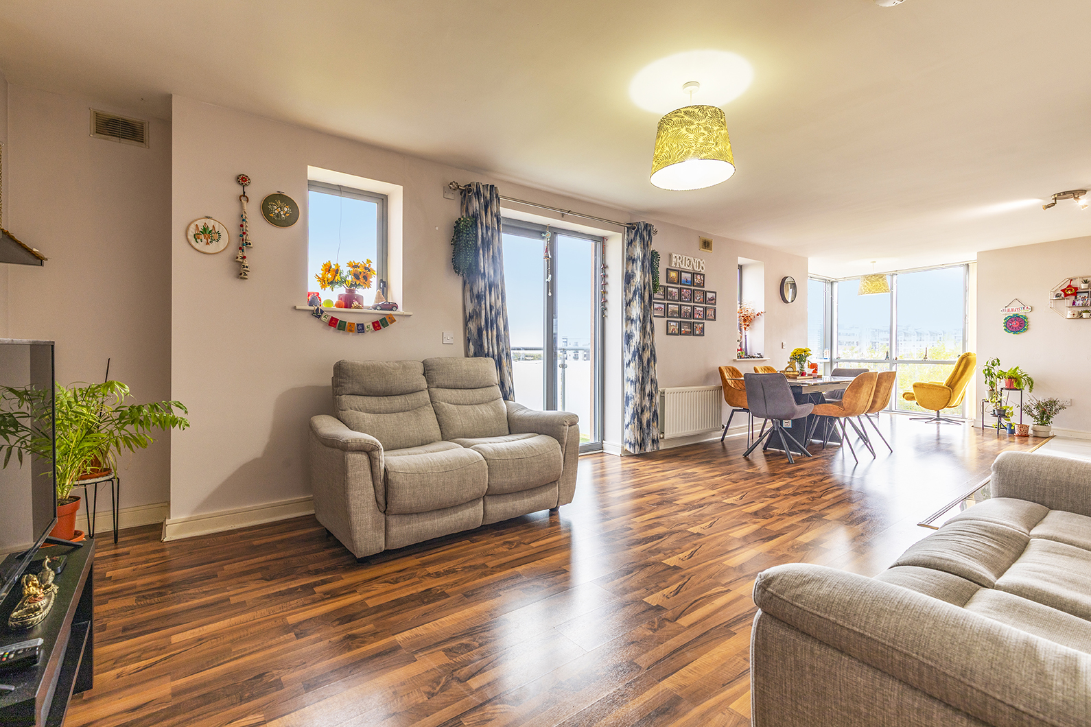 Apartment 5, 43 Main Street, Clongriffin, Dublin 13, Co. Dublin Apartment 5, 43 Main Street, Clongriffin, Dublin 13, Co. Dublin
