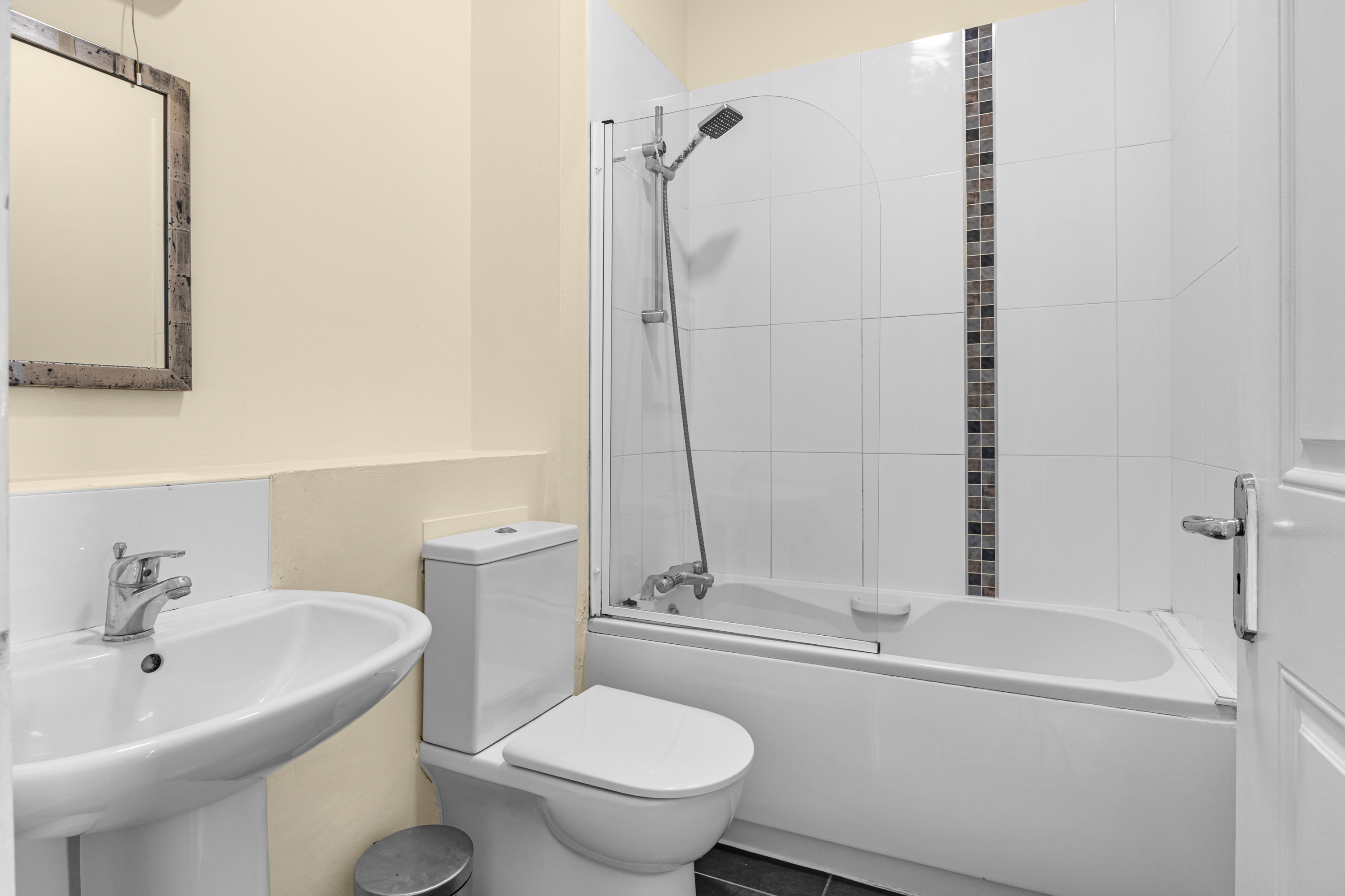 Apartment 10, 54 Main Street, Clongriffin, Dublin 13 Apartment 10, 54 Main Street, Clongriffin, Dublin 13